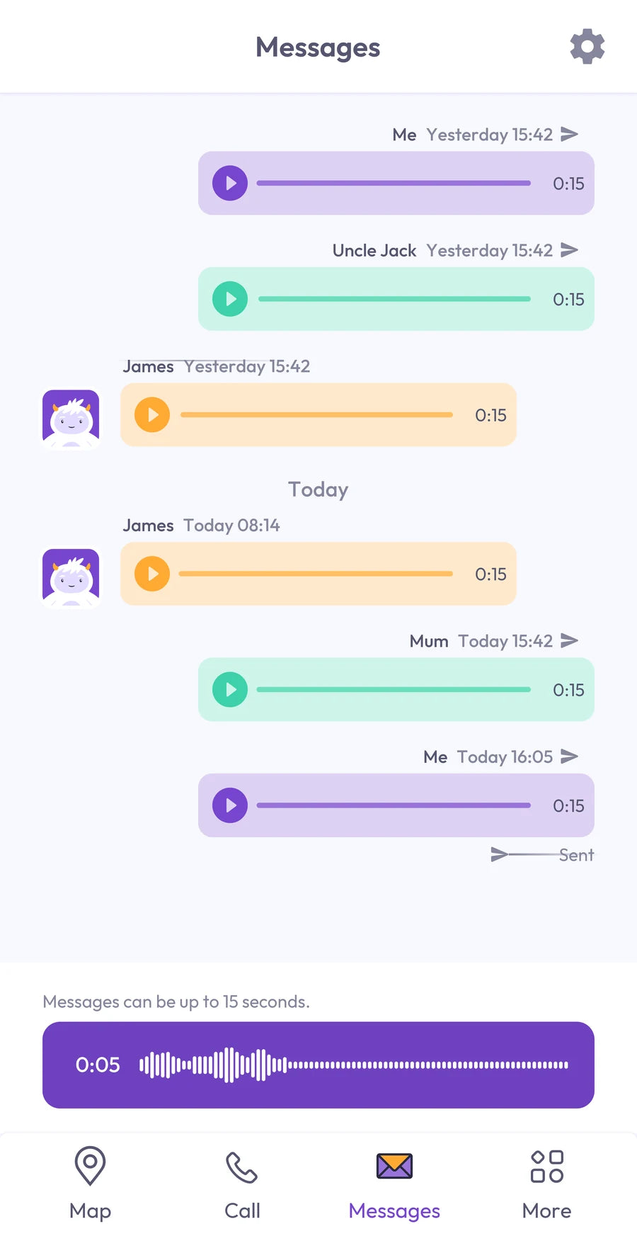 App screenshot: the family chat with voice messages
